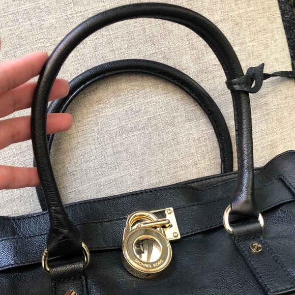 Black leather Michael Kors bag price as is for bag. Org. $495 - Picture 9 of 11